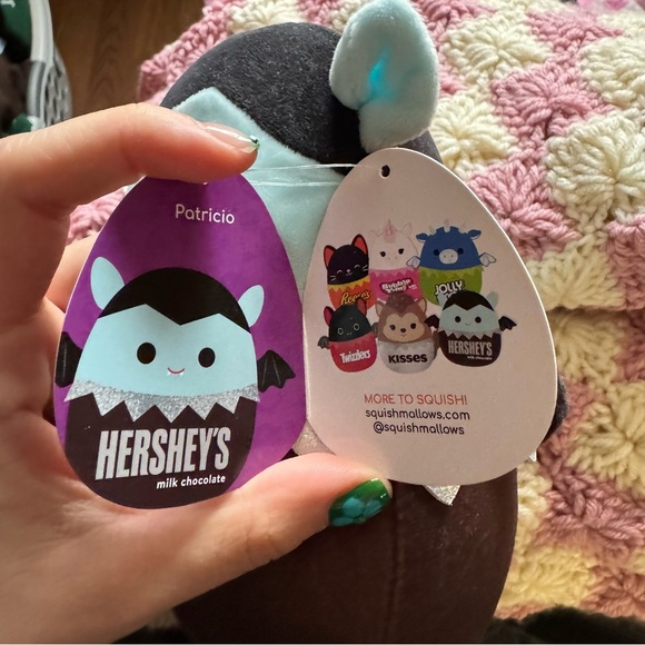 Patricio Hershey Vampire Squishmallow NWT Squishmallows - Picture 4 of 6